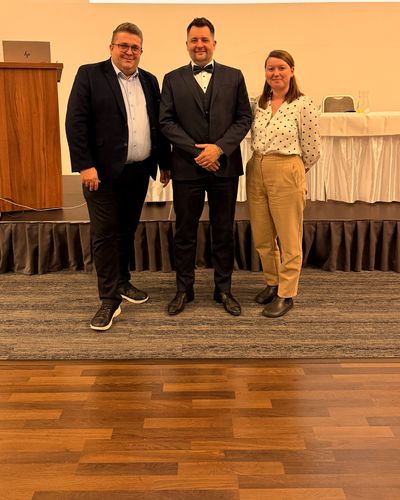 Zľava Michal Kais, Ing. Mgr. Martin Tužinský, PhD., a Ing. Veronika Kaisová
