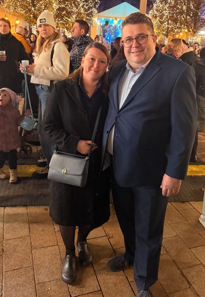 Michal Kais s manželkou Veronikou na vianočných trhoch